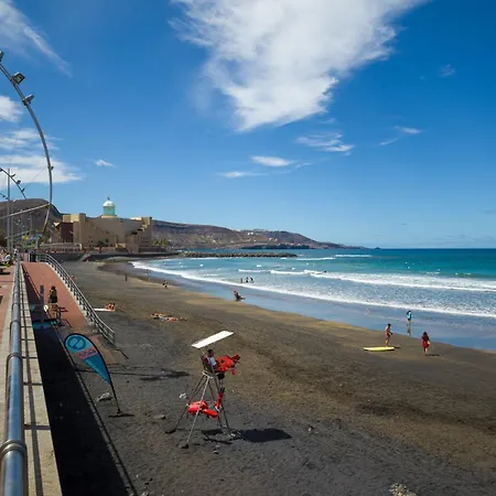 Prázdninový dům Beachfront In Canteras With Pool *